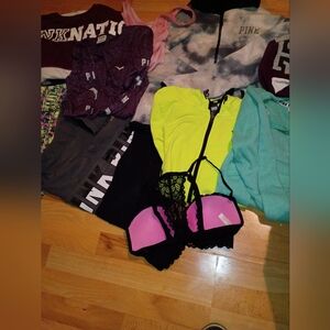 Victoria's Secret Bundle Womans Size Small 13 items